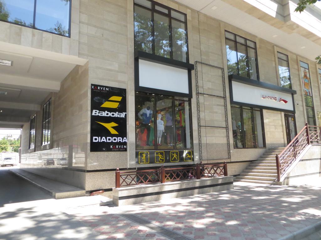 Maximus Apartament Bishkek Exterior foto